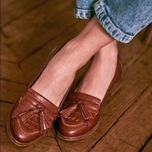 *NIB* Sezane Lisa leather loafers